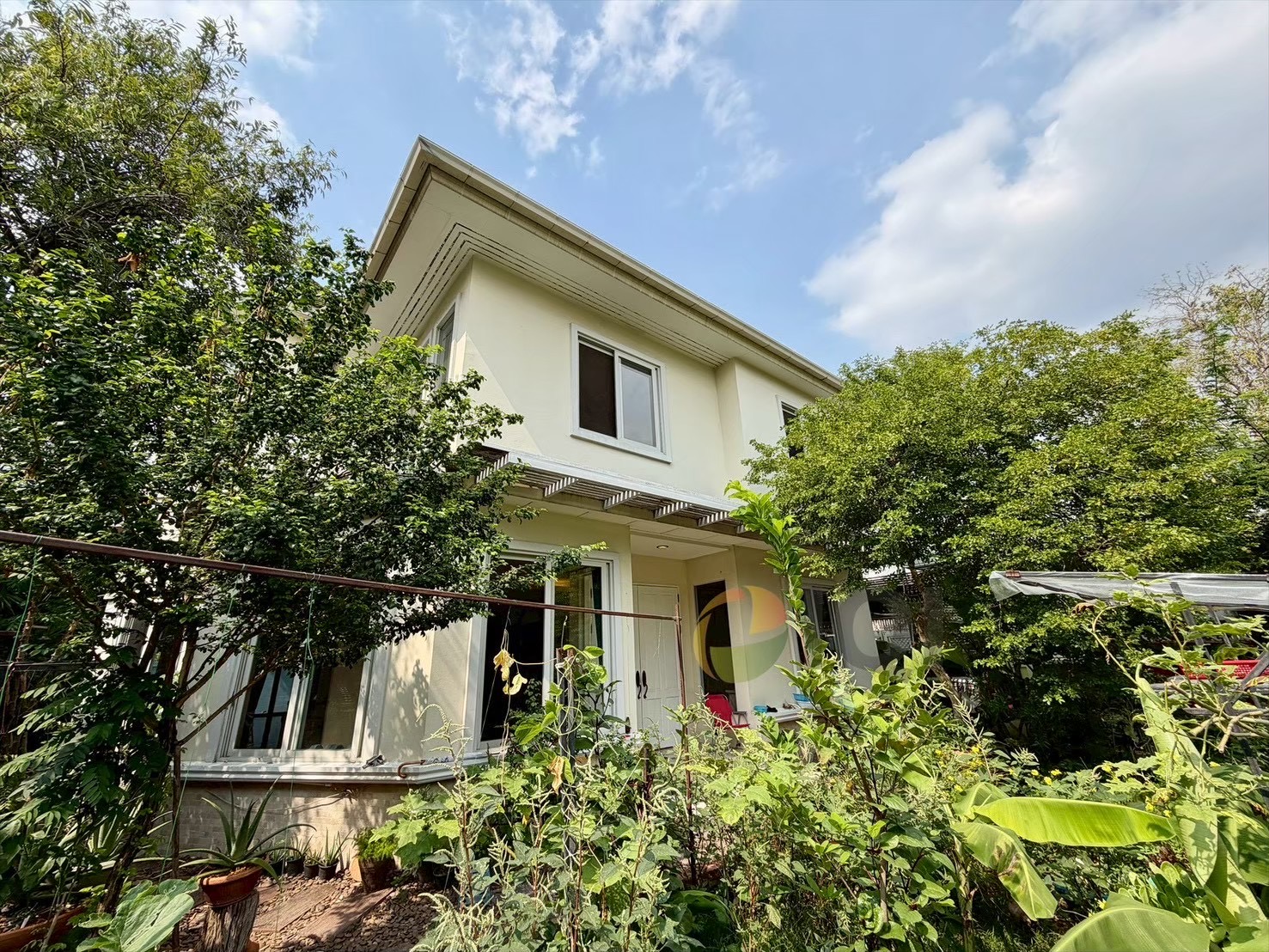 Luxury 2-Story House for Sale Baan Lat Phrao 1 image