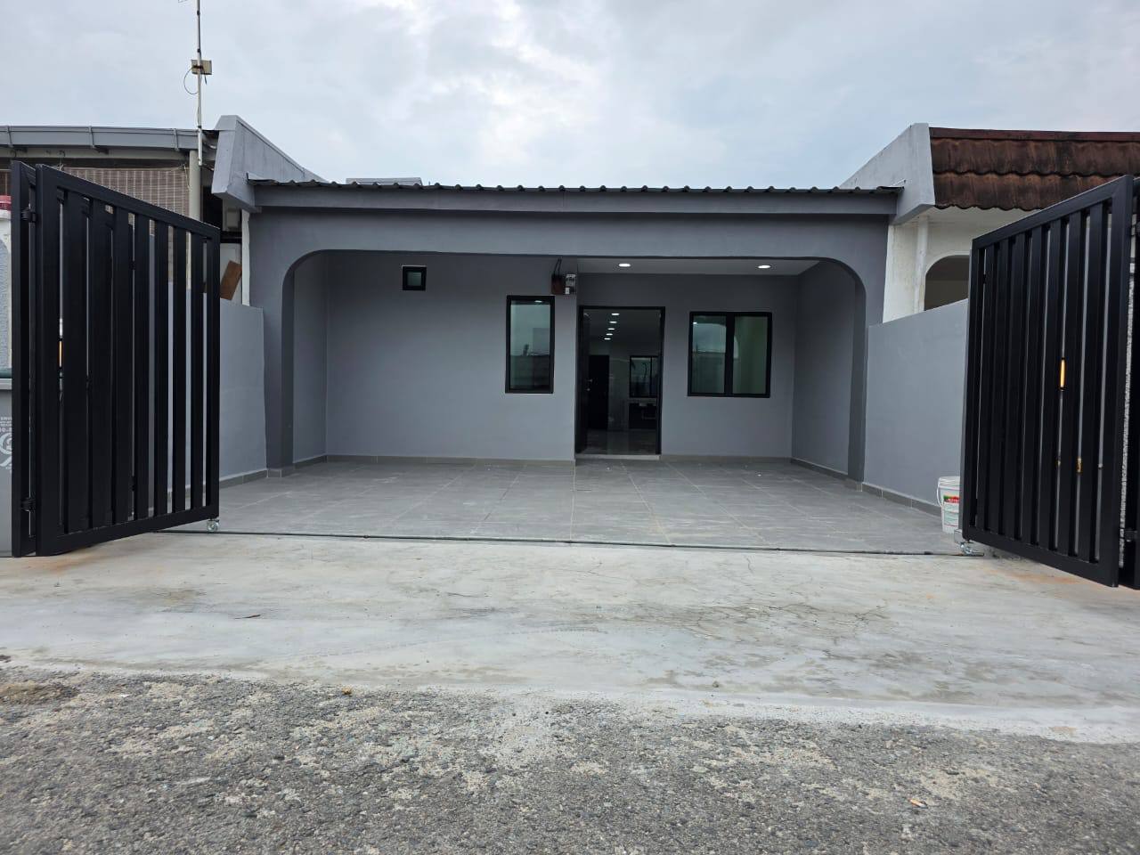 Taman Sri Pulai Single Storey Terrace,Jalan Pakis,Skudai,Renovated,Extend image