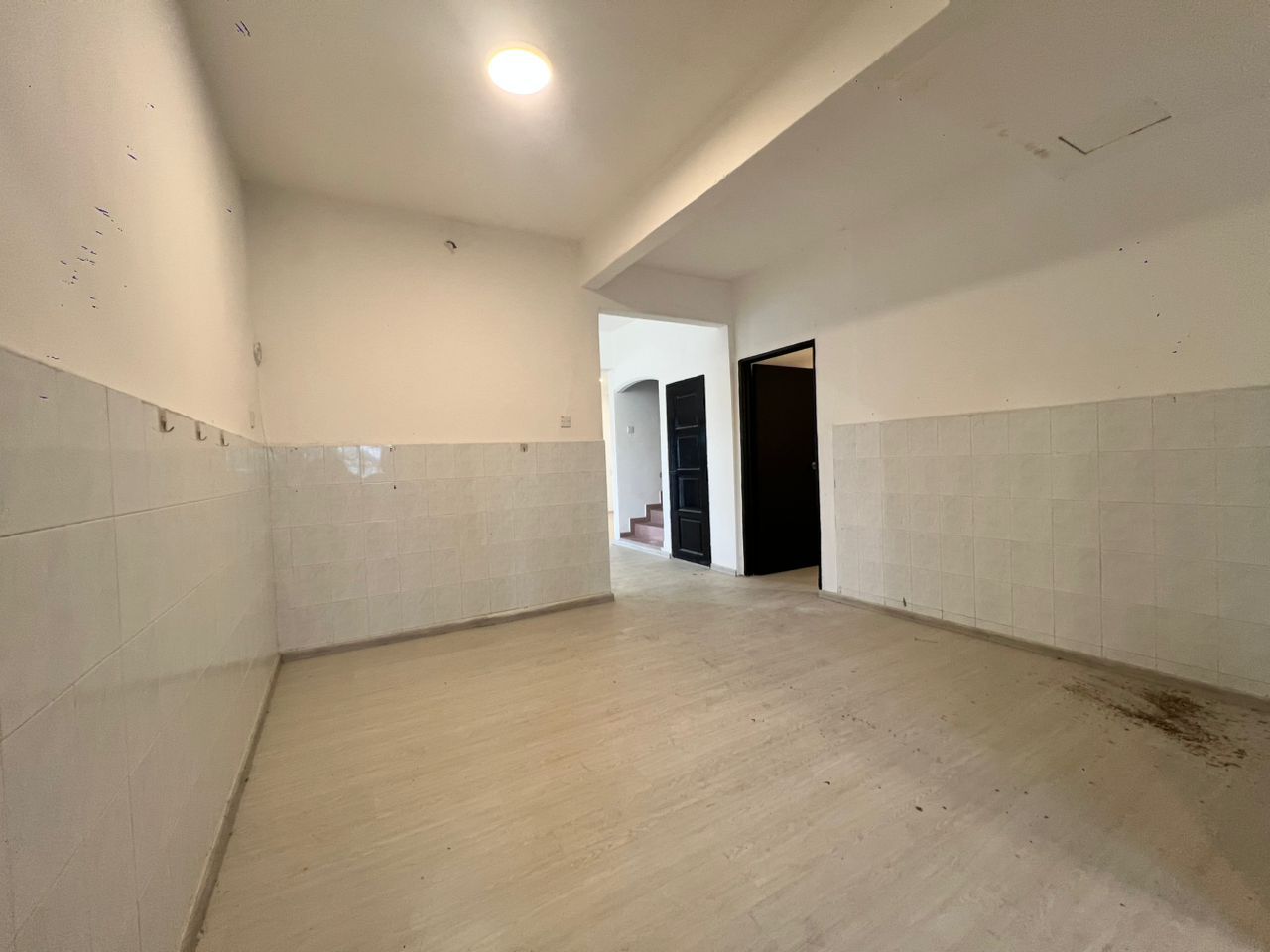 Taman Guru 2 Sty Corner Lot,Jalan Kerapu,Kota Tinggi,Full Loan,Renovated image
