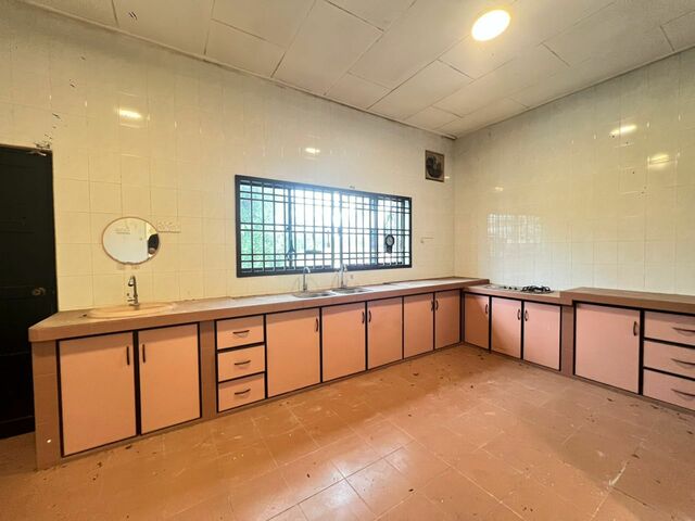 Taman Guru 2 Sty Corner Lot,Jalan Kerapu,Kota Tinggi,Full Loan,Renovated image