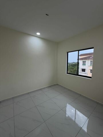 Taman Setia Indah Low Cost Flat,Jalan Setia,Johor Bahru,Renovated,High Floor image