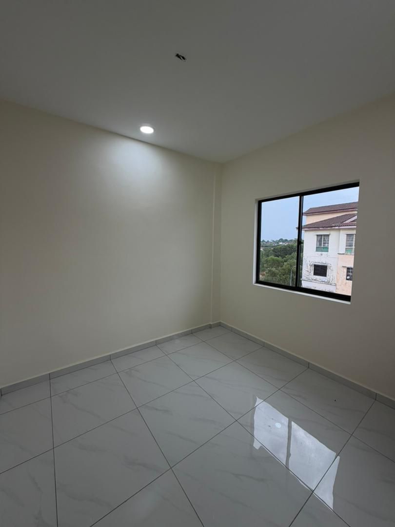 Taman Setia Indah Low Cost Flat,Jalan Setia,Johor Bahru,Renovated,High Floor image