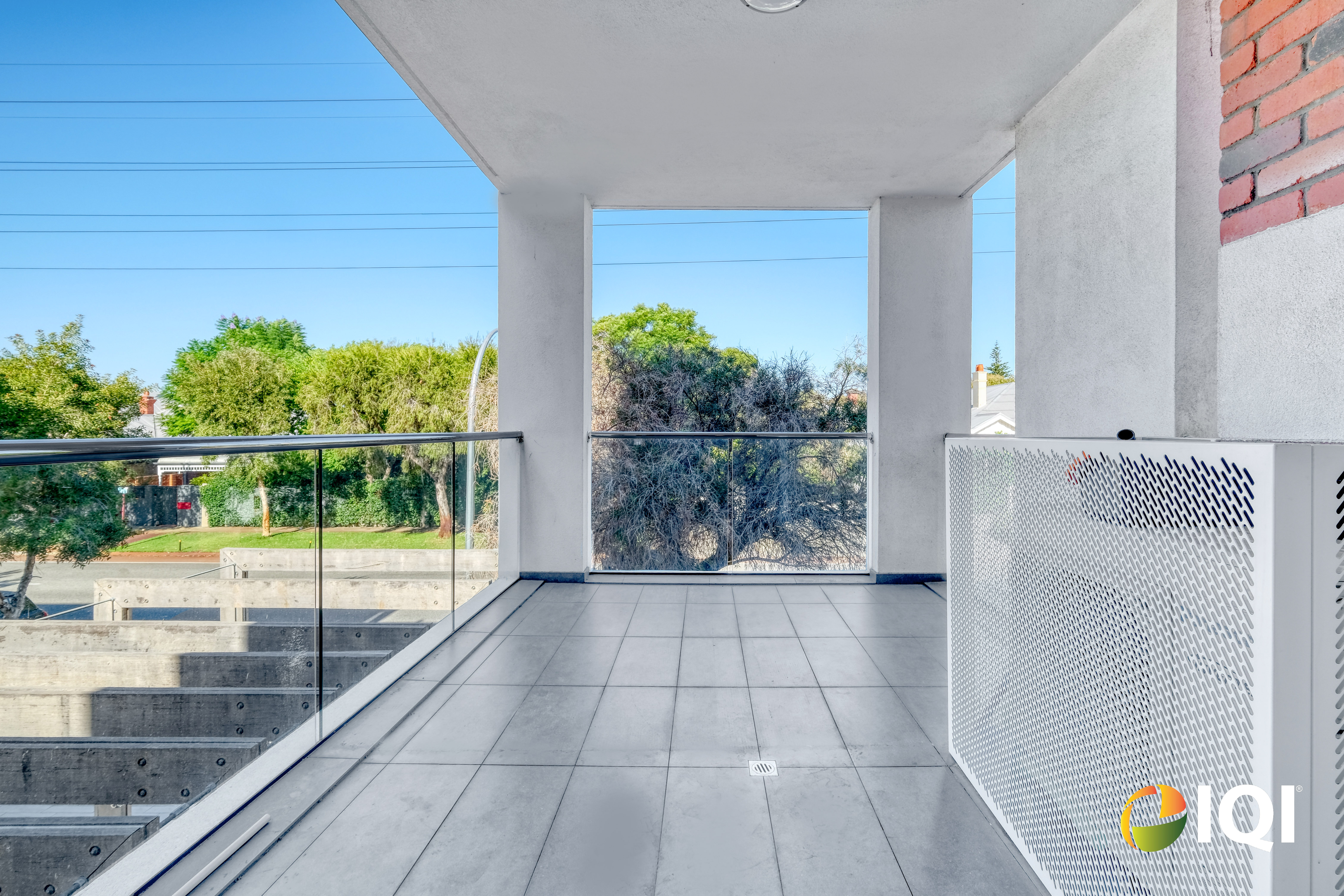 Modern Inner-City Living in a Quiet Pocket Near Hyde Park image