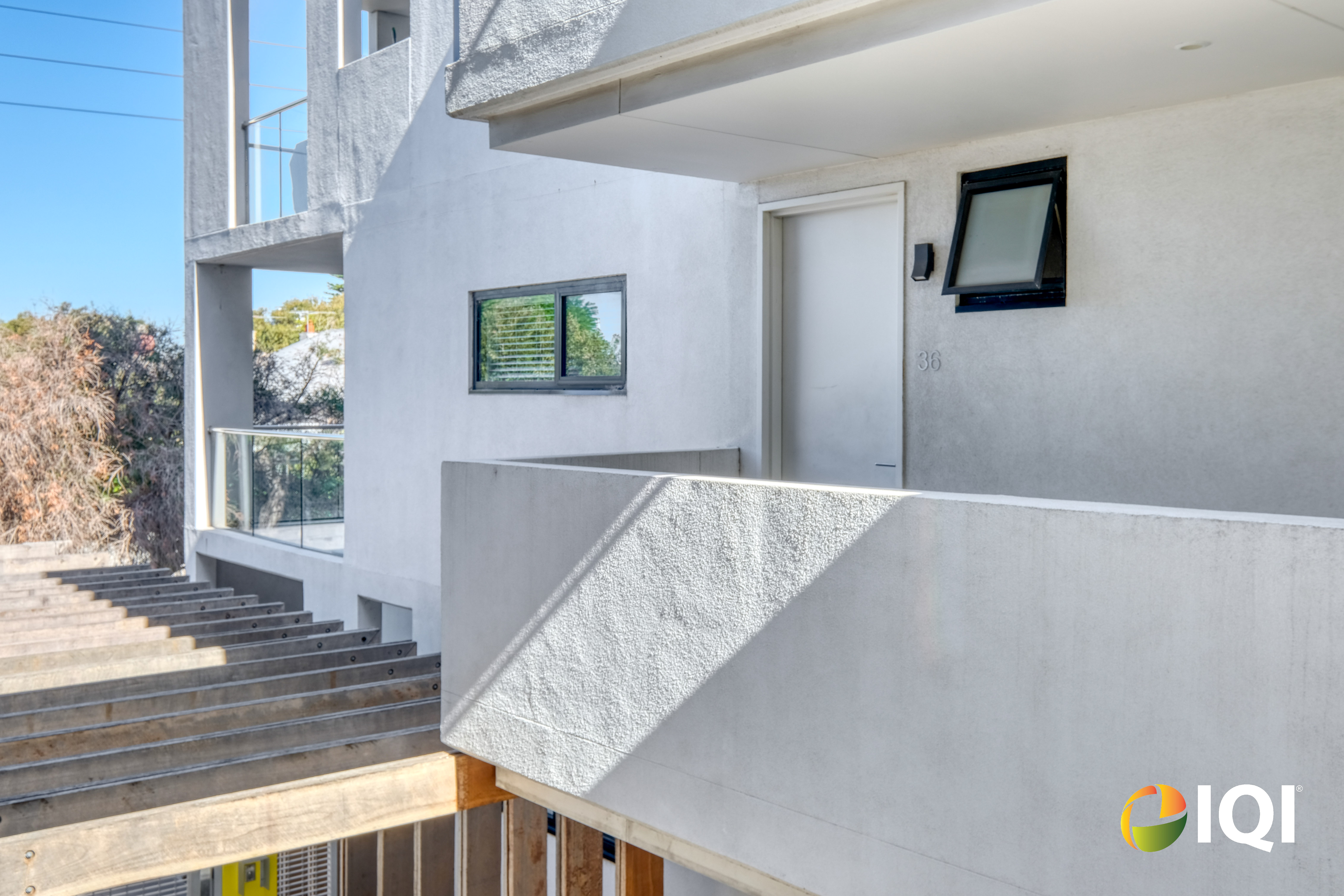 Modern Inner-City Living in a Quiet Pocket Near Hyde Park image