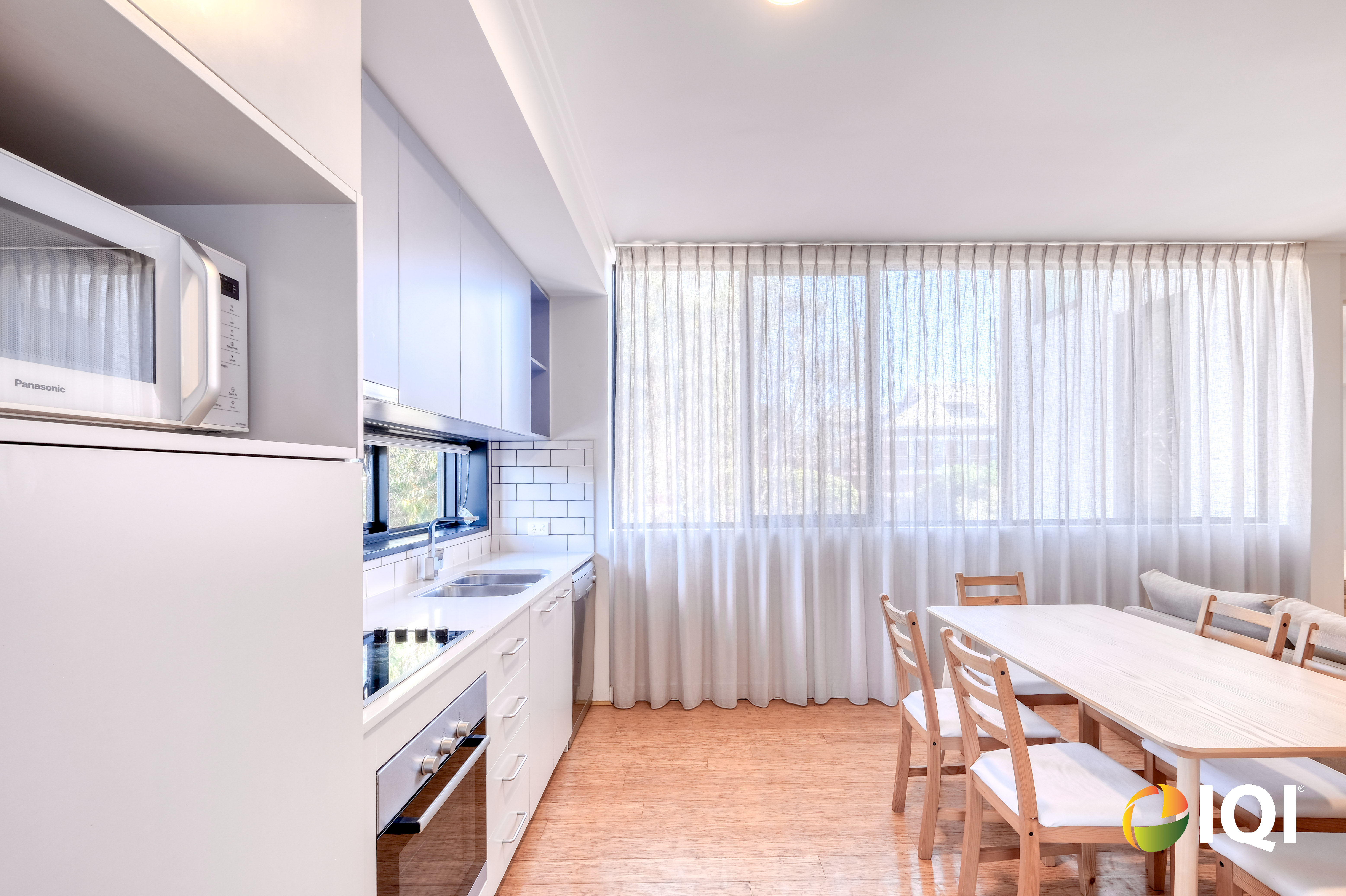 Modern Inner-City Living in a Quiet Pocket Near Hyde Park image