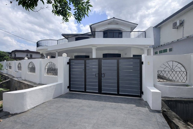 Taman Johor Jaya 2 Sty Low Cost Corner Lot,Jalan Keembong,Johor Bahru