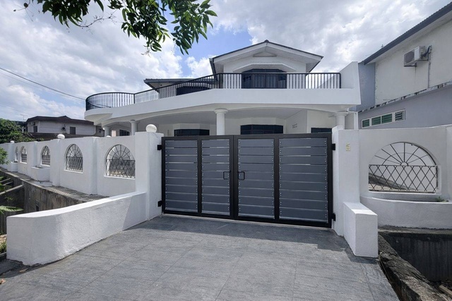 Taman Johor Jaya 2 Sty Low Cost Corner Lot,Jalan Keembong,Johor Bahru photo