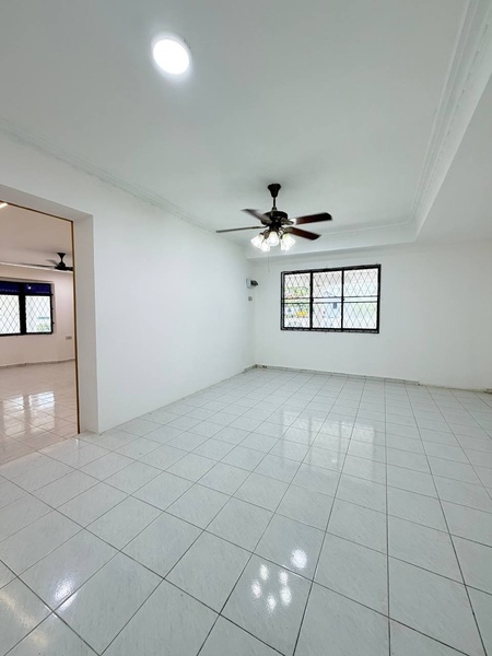 Taman Johor Jaya 2 Sty Low Cost Corner Lot,Jalan Keembong,Johor Bahru