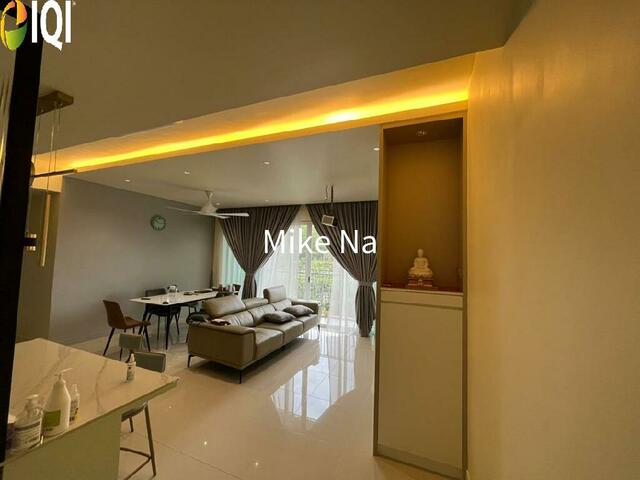 Lakefront Condominium | Emerald Hills @ Alam Damai image
