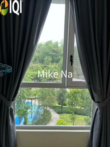 Lakefront Condominium | Emerald Hills @ Alam Damai image