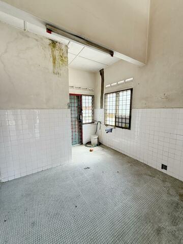 Puteri Wangsa 1 Sty Corner Lot,Jalan Keris,Ulu Tiram,Original Condition image