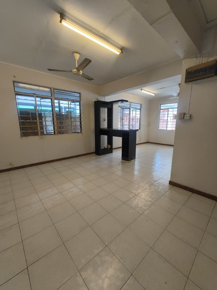 Lorong Kelengkeng 1 Taman Likas Park image
