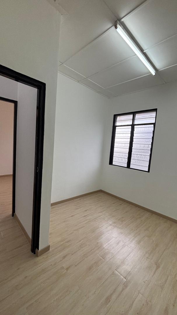Taman Daya Medium Cost Flat,Jalan Enau,Johor Bahru,Renovated,Level 4 image