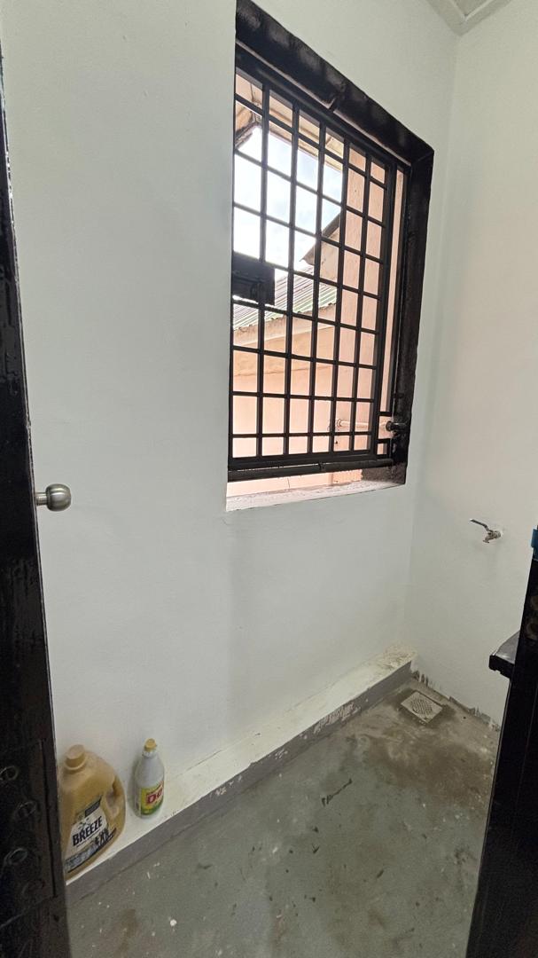 Taman Daya Medium Cost Flat,Jalan Enau,Johor Bahru,Renovated,Level 4 image