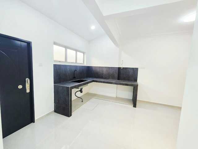 SL7, Bandar Sungai Long image