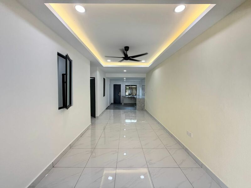 Taman Zamrud 1 Sty Low Cost,Jalan Zamrud,Ulu Tiram,Renovated,Extend
