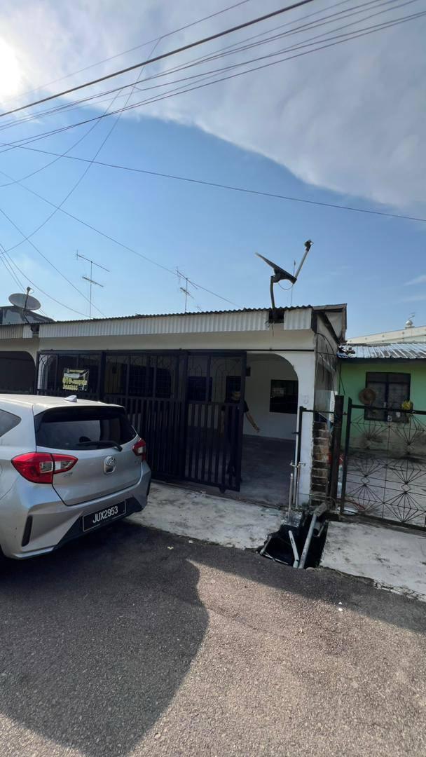 Taman Rebana 1 Sty Low Cost,Jalan Rebana,Kluang,Fully Renovated image