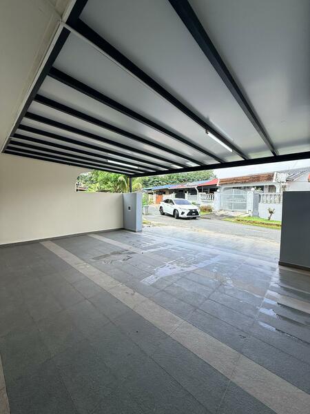 Taman Bukit Kempas Single Storey Low Cost,Renovated,Johor Bahru,Tampoi