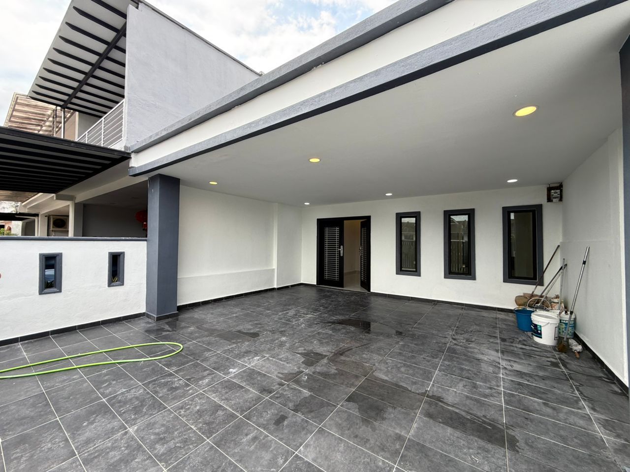 Taman Sri Putri Double Storey Terrace,Jalan Timah,Skudai,Renovated,Extend image