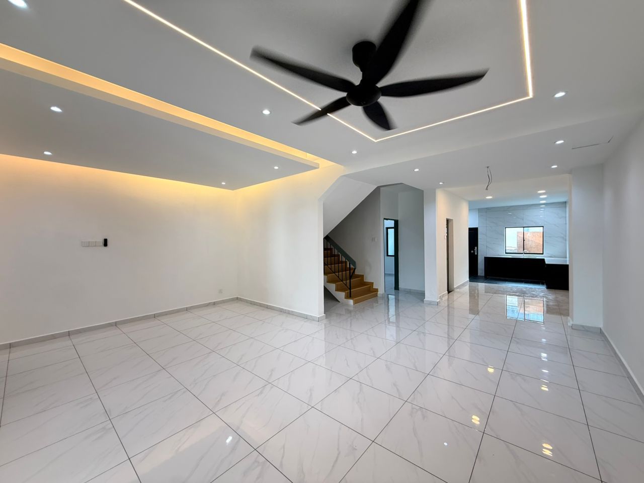 Taman Sri Putri Double Storey Terrace,Jalan Timah,Skudai,Renovated,Extend image