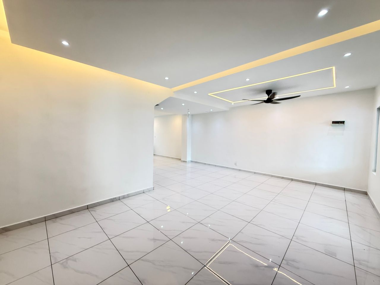 Taman Sri Putri Double Storey Terrace,Jalan Timah,Skudai,Renovated,Extend image