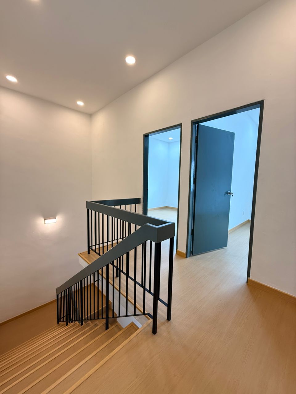 Taman Sri Putri Double Storey Terrace,Jalan Timah,Skudai,Renovated,Extend image