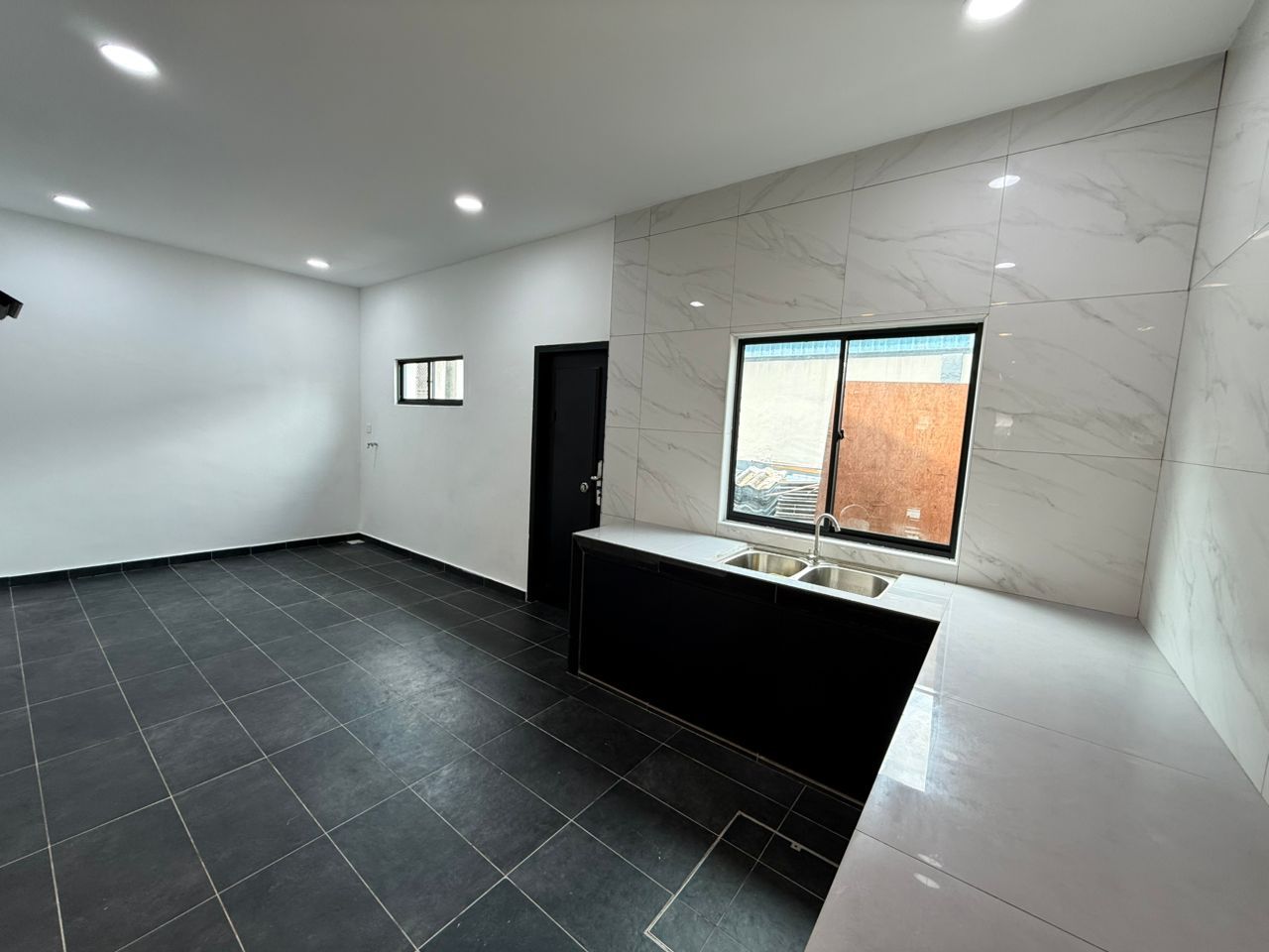 Taman Sri Putri Double Storey Terrace,Jalan Timah,Skudai,Renovated,Extend image