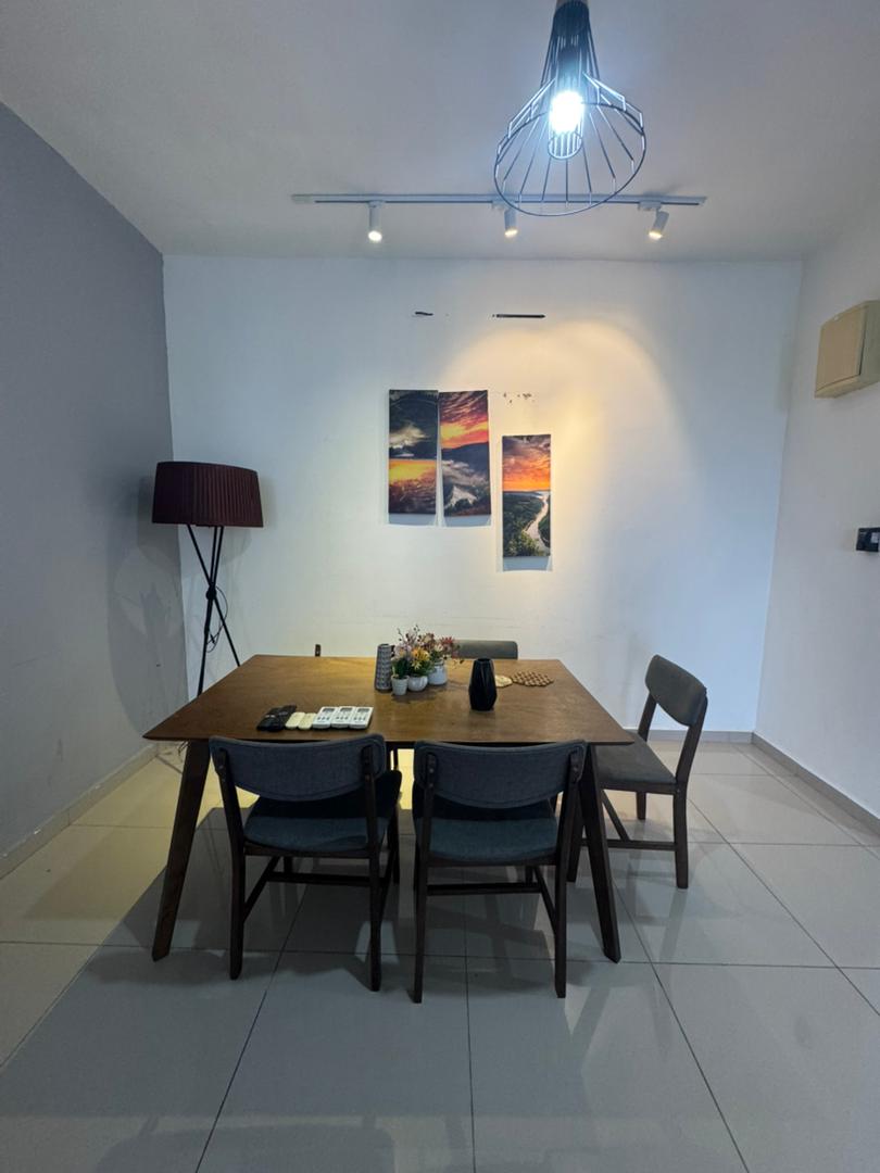 THE RIVERSIDE RESIDENCE image