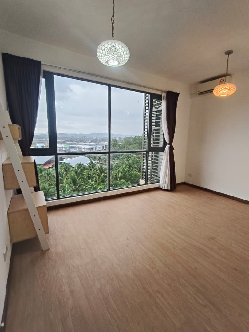 THE RIVERSIDE RESIDENCE image