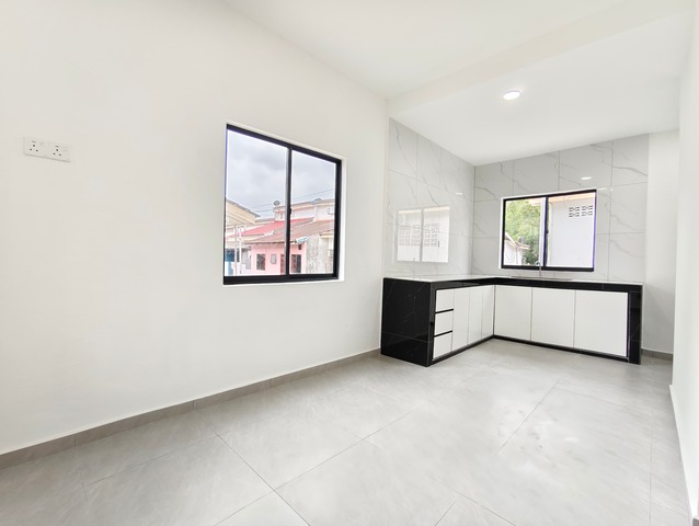Taman Wawasan 1 Sty Terrace,Jalan Rajawali,Kelapa Sawit,Kulai,Renovated image