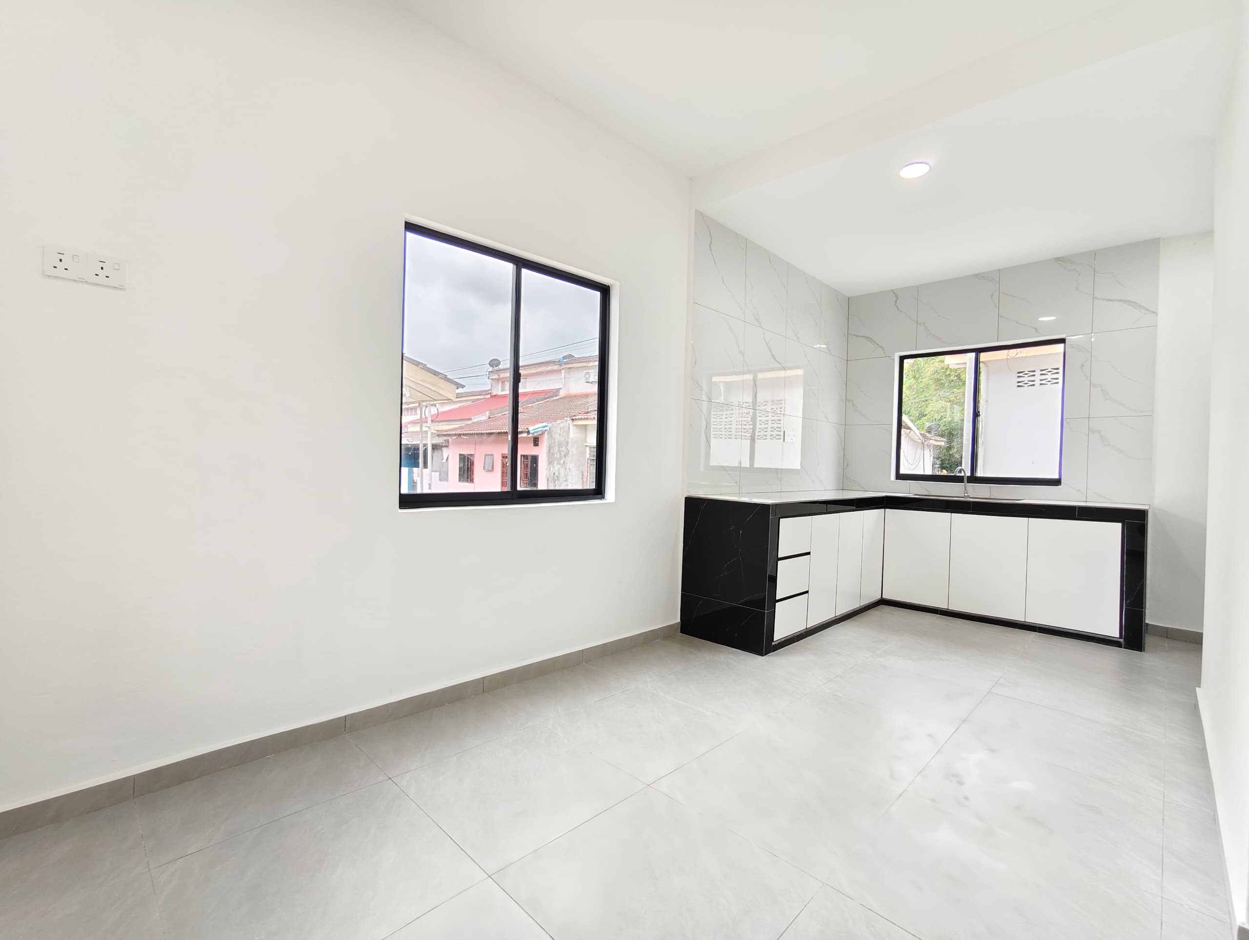 Taman Wawasan 1 Sty Terrace,Jalan Rajawali,Kelapa Sawit,Kulai,Renovated image