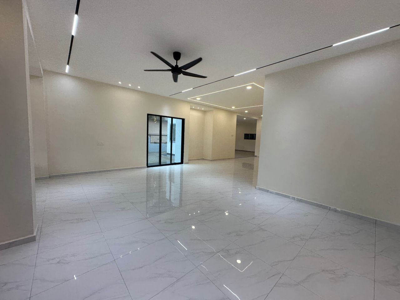 Taman Sri Tebrau 2 Sty Semi D,Jalan Rentaka,Johor Bahru,Renovated,Extend image