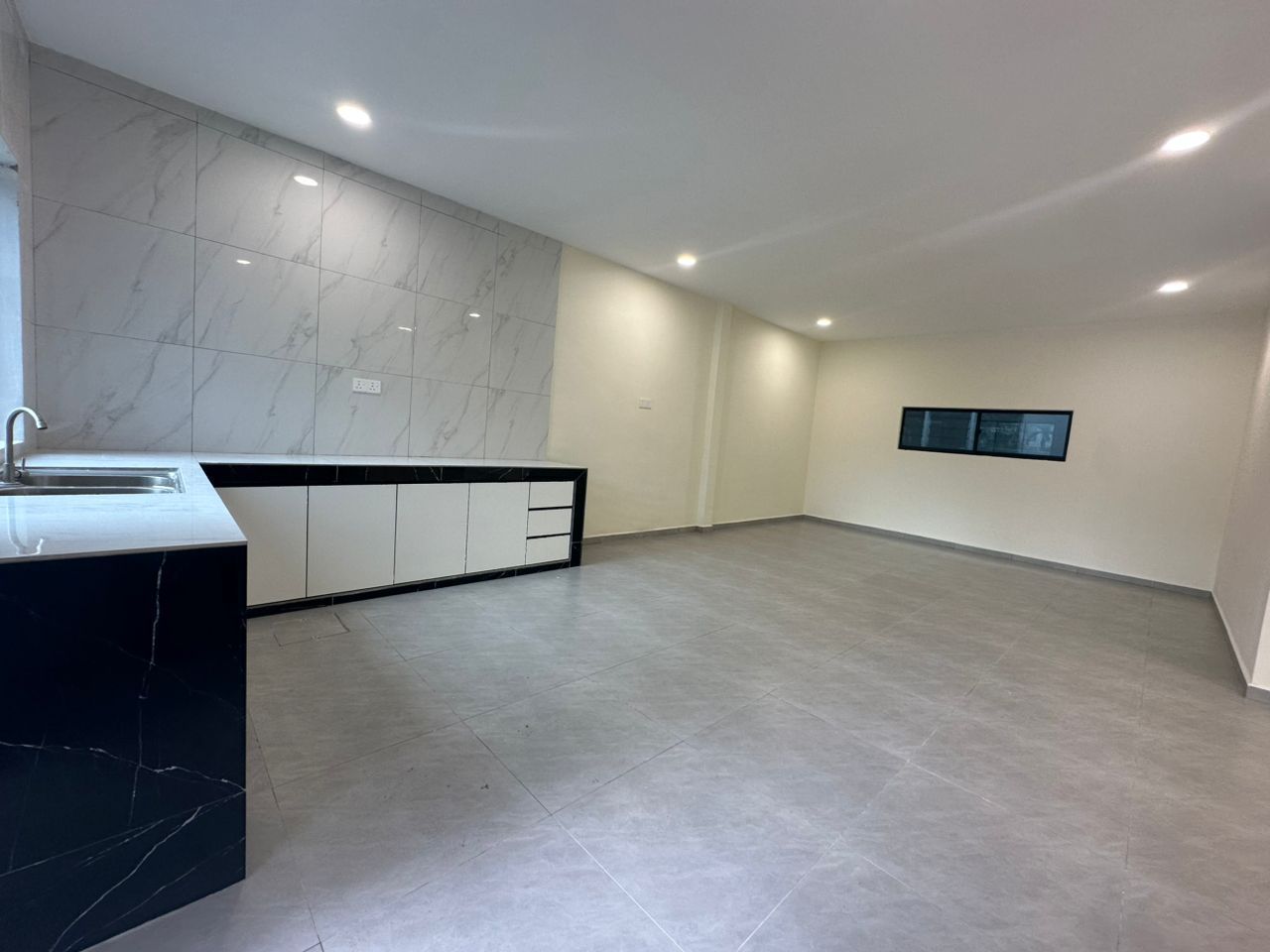 Taman Sri Tebrau 2 Sty Semi D,Jalan Rentaka,Johor Bahru,Renovated,Extend image