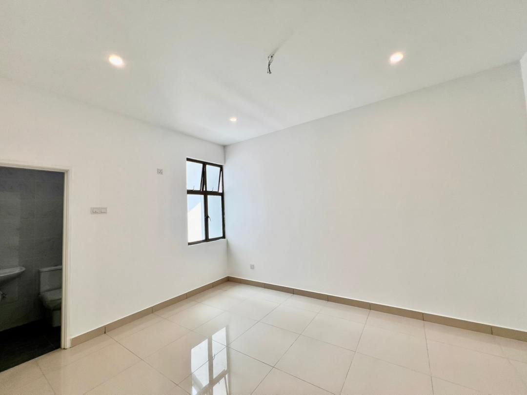 Mutiara Rini 2 Sty Terrace,Rini Homes 8,Skudai,Renovated,Extend,Gng image