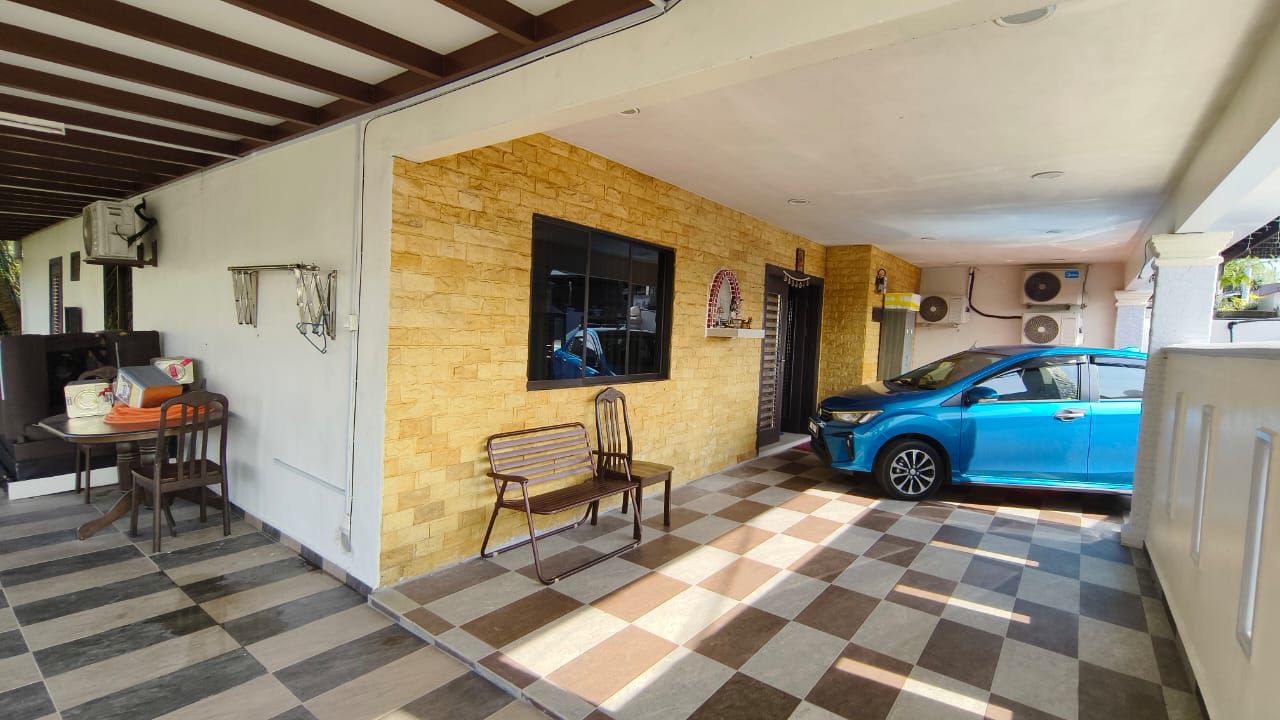 Taman Nesa Skudai 1 Sty Low Cost Corner Lot,Jalan Joget,Skudai,Renovated image