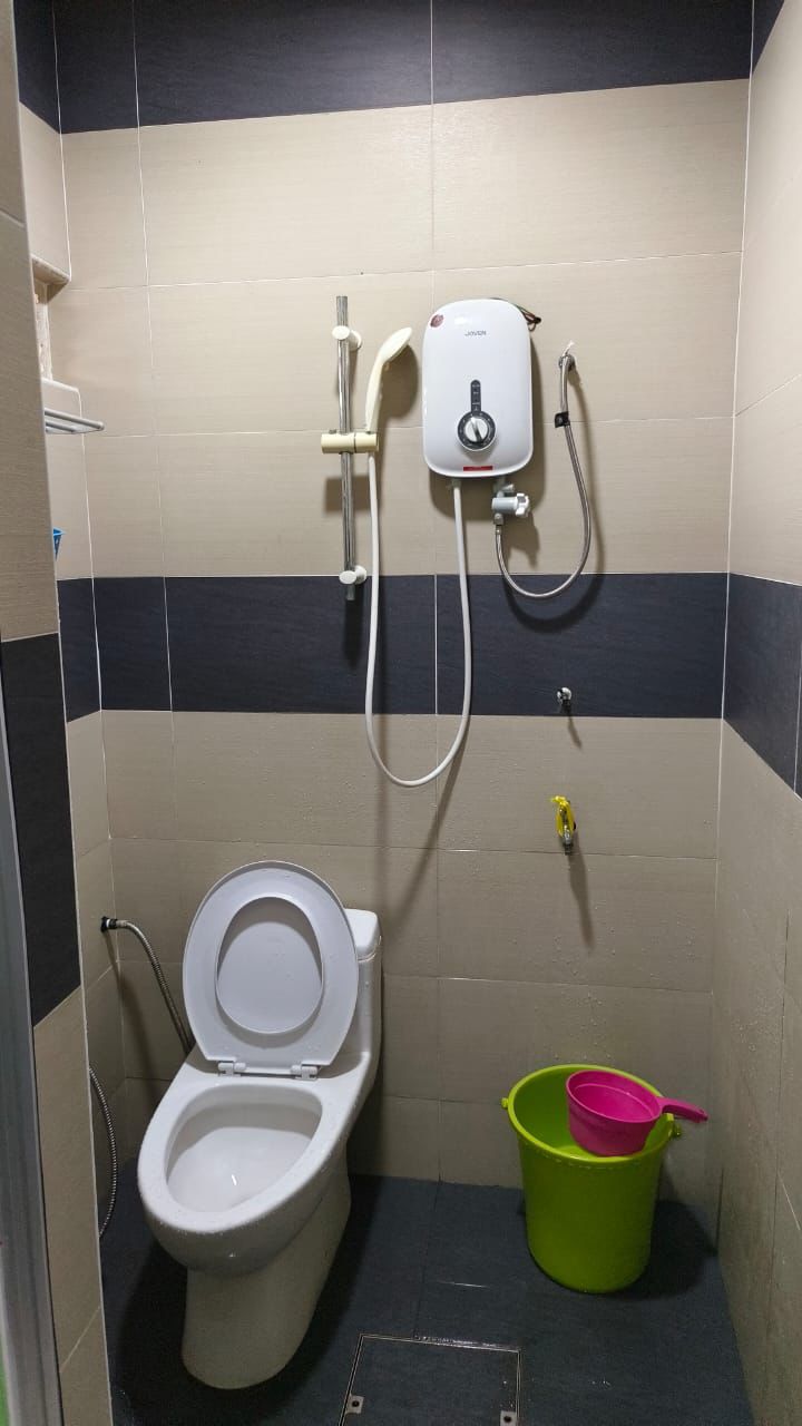 Taman Nesa Skudai 1 Sty Low Cost Corner Lot,Jalan Joget,Skudai,Renovated image