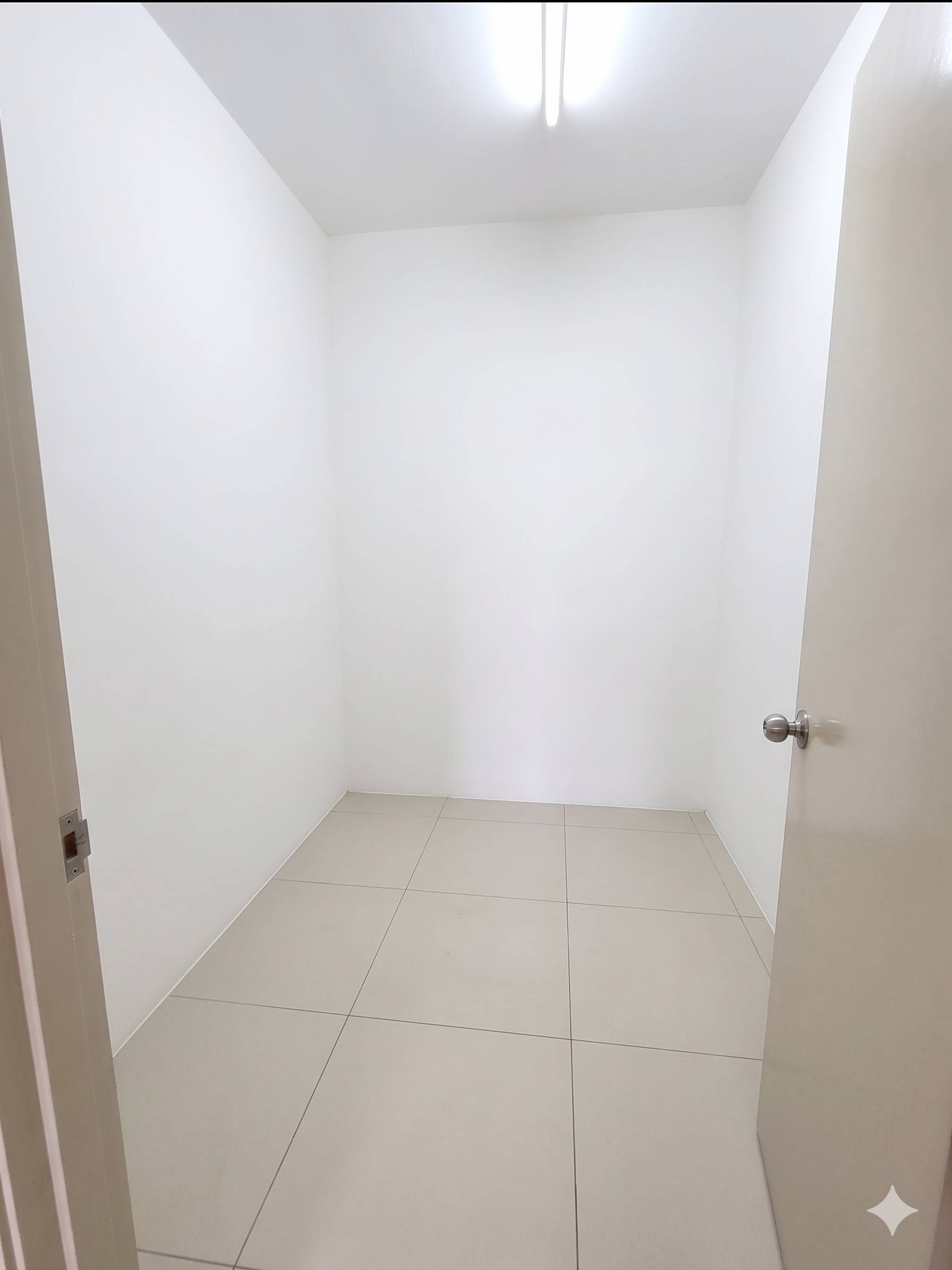 1120 Park Avenue, PJS 1 image