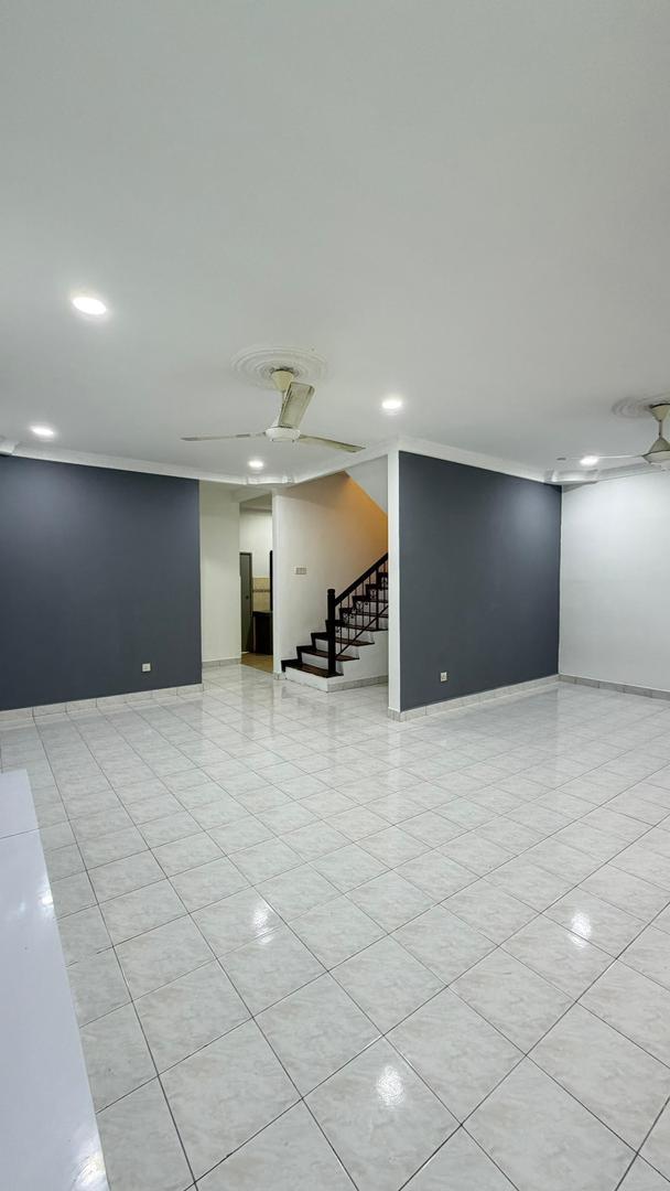 Taman Mutiara Rini 2 Sty Terrace,Jalan Bakti,Skudai,Renovated,Full Loan image