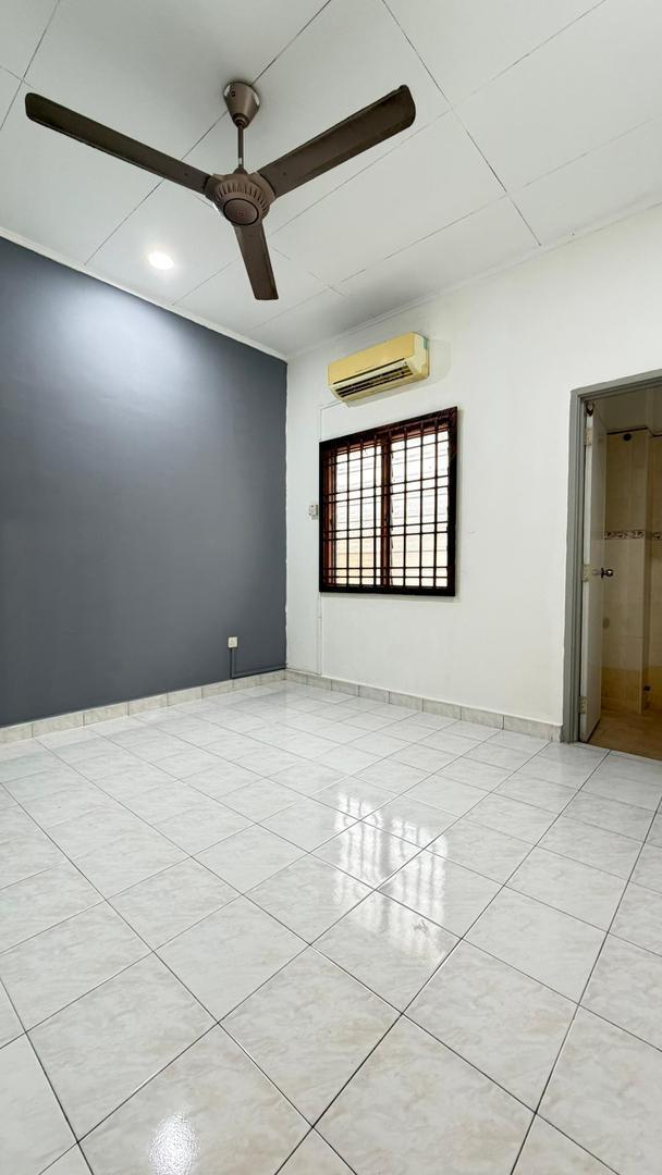 Taman Mutiara Rini 2 Sty Terrace,Jalan Bakti,Skudai,Renovated,Full Loan image