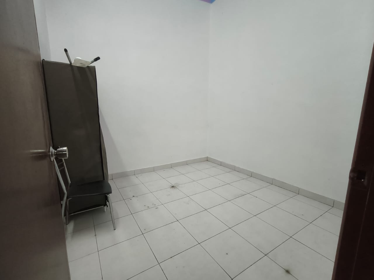 Taman Bestari Indah 1 Sty Terrace,Jalan Bestari,Ulu Tiram,Renovated image