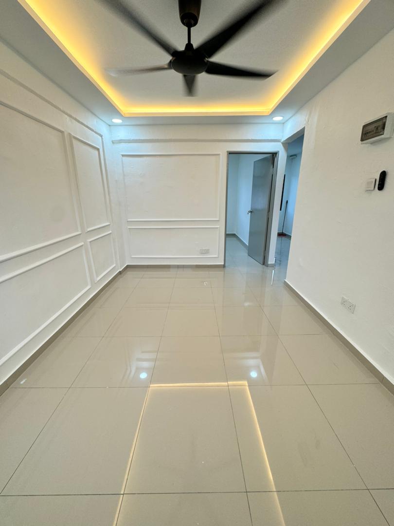 Taman Cendana Low Cost Flat,Pasir Gudang,Level 5,Renovated image