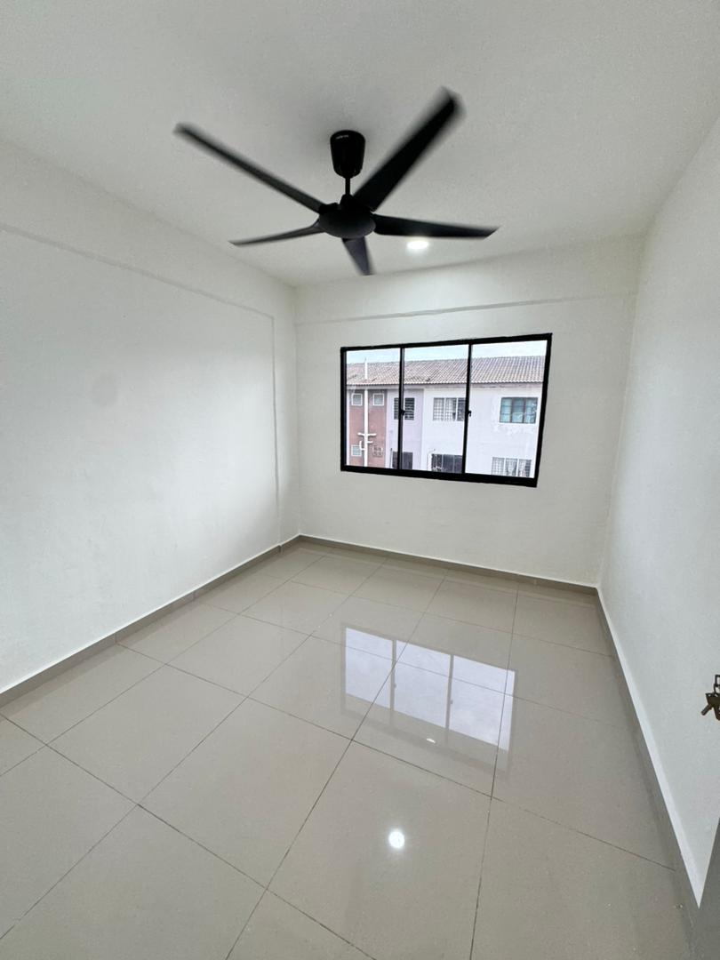Taman Cendana Low Cost Flat,Pasir Gudang,Level 5,Renovated image