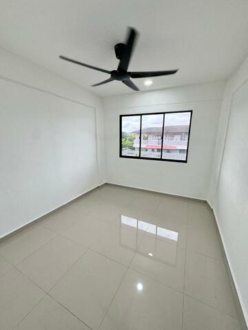 Taman Cendana Low Cost Flat,Pasir Gudang,Level 5,Renovated