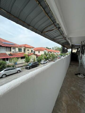 Taman Ungku Tun Aminah Low Cost Flat,Level 1,Renovated,Skudai