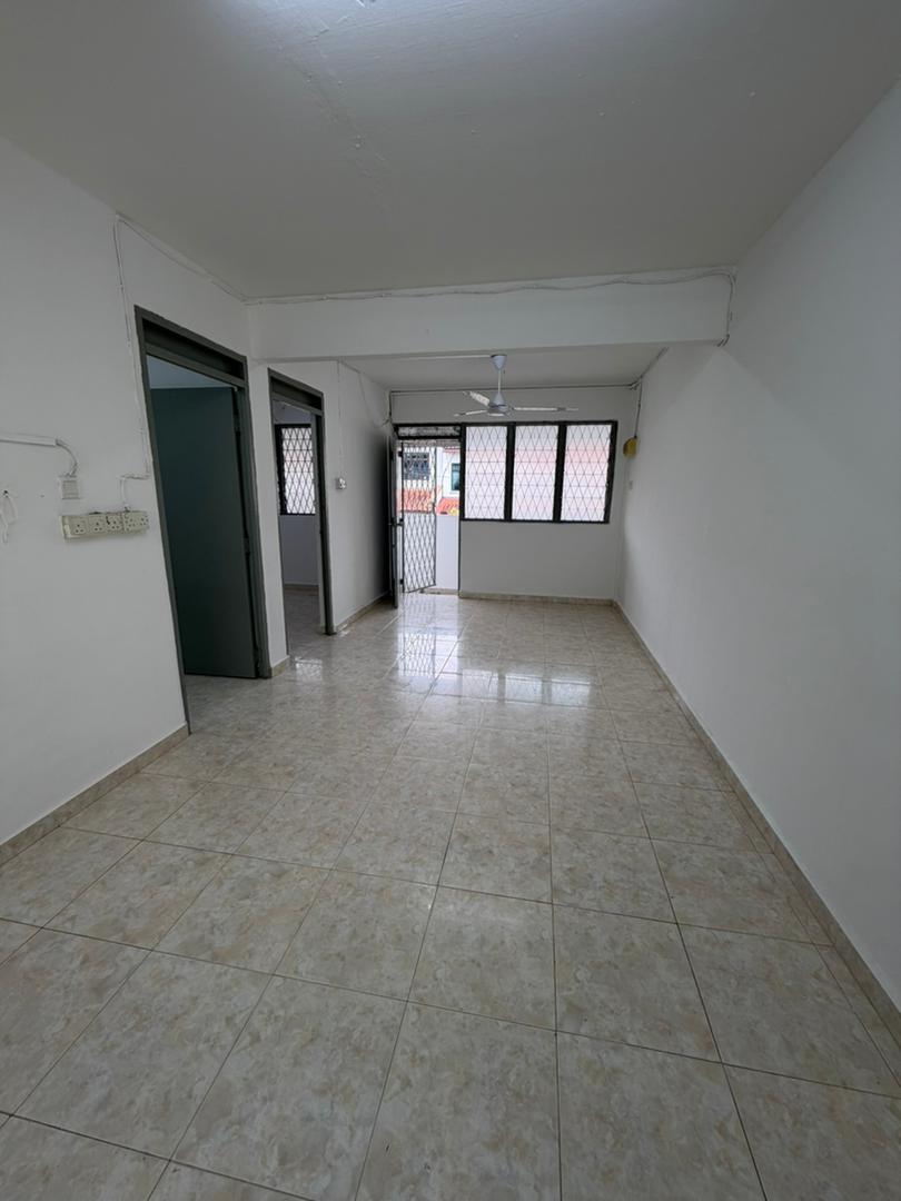 Taman Ungku Tun Aminah Low Cost Flat,Level 1,Renovated,Skudai image