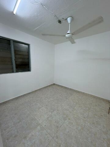 Taman Ungku Tun Aminah Low Cost Flat,Level 1,Renovated,Skudai image