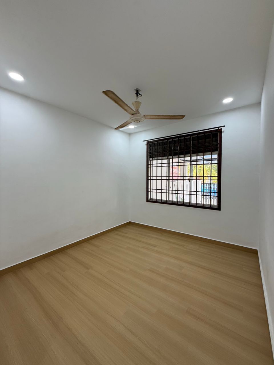 Taman Puteri Wangsa 1 Sty Terrace,Jalan Kembia,Ulu Tiram,Renovated image