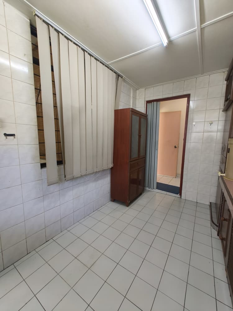 INDAH COURT LIKAS APARTMENT image