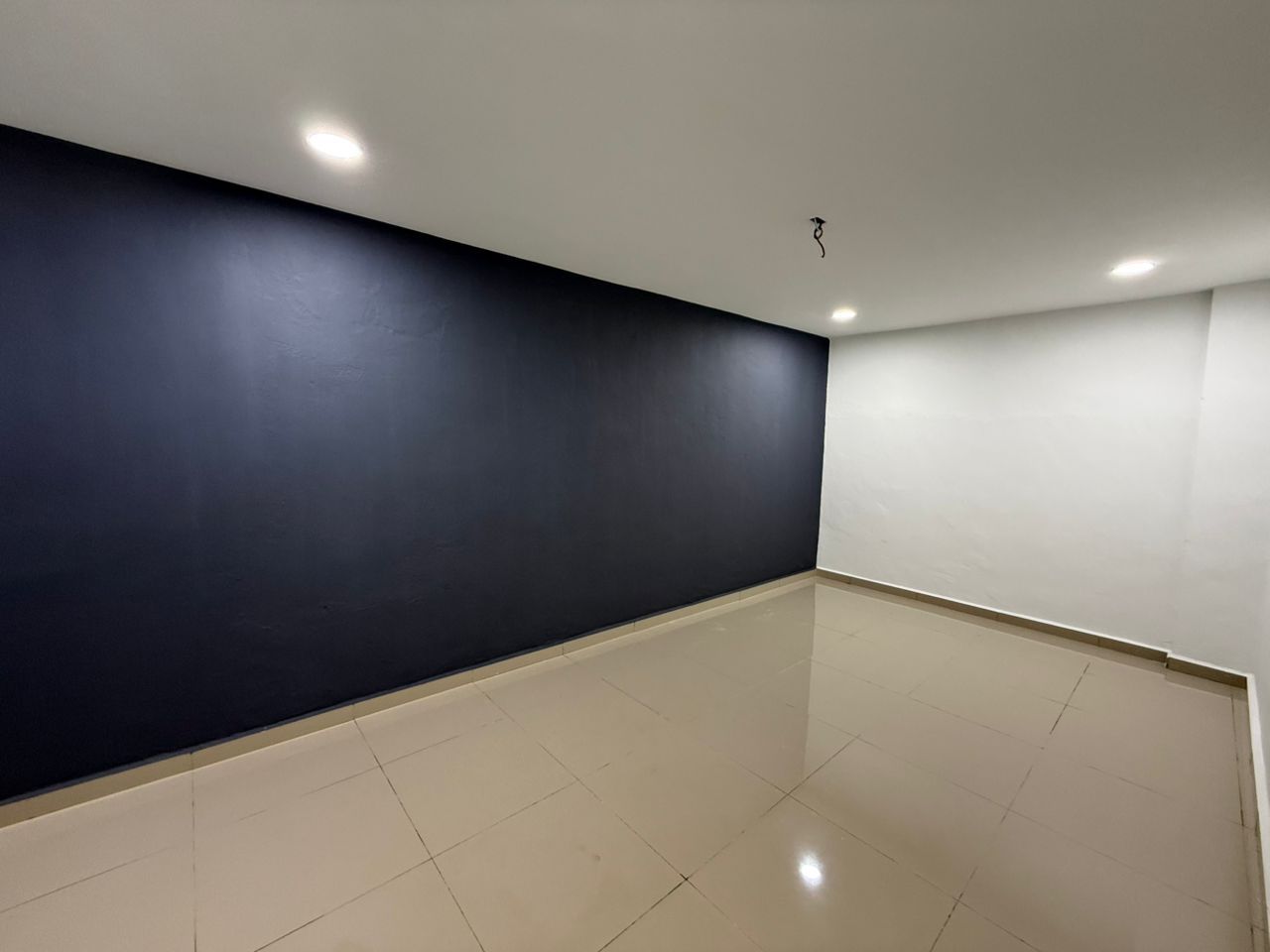 Taman Bunga Ros 1 Sty Semi D,Renovated,Extend,Taman Daya,Johor Bahru image