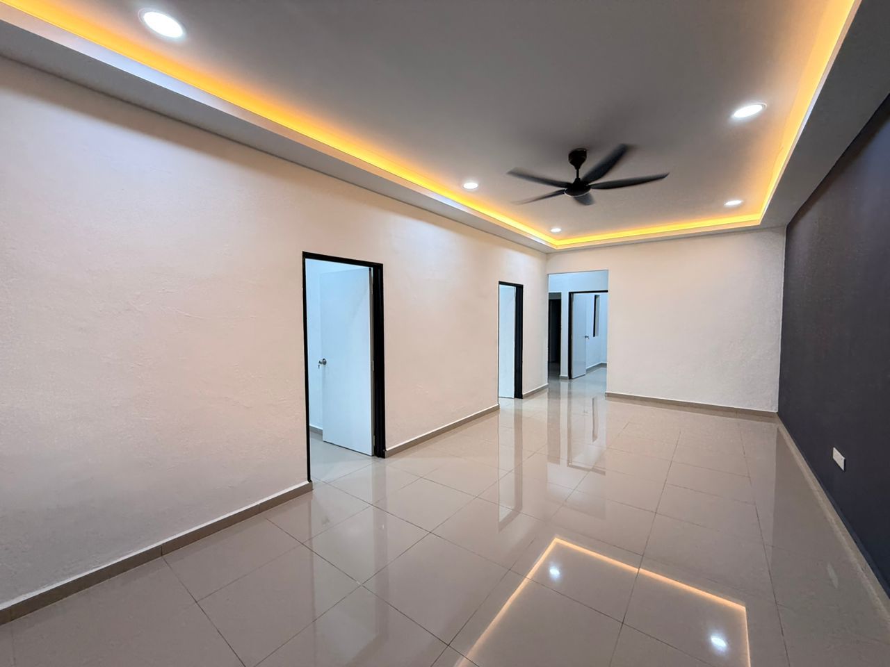 Taman Bunga Ros 1 Sty Semi D,Renovated,Extend,Taman Daya,Johor Bahru image